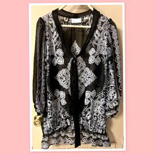 Women’s Avenue Sheer Black/White Top - Size 14/16